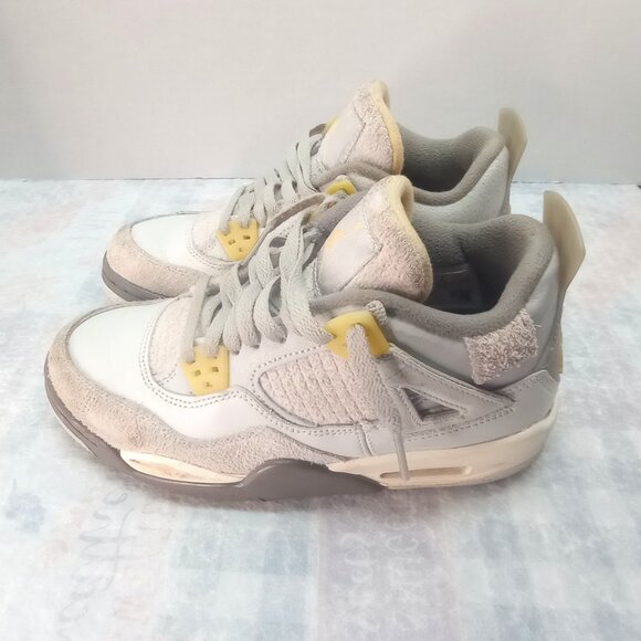 Nike Air Jordan 4 Retro SE Photon Dust/Pale Vanilla Size 5Y - Picture 1 of 9